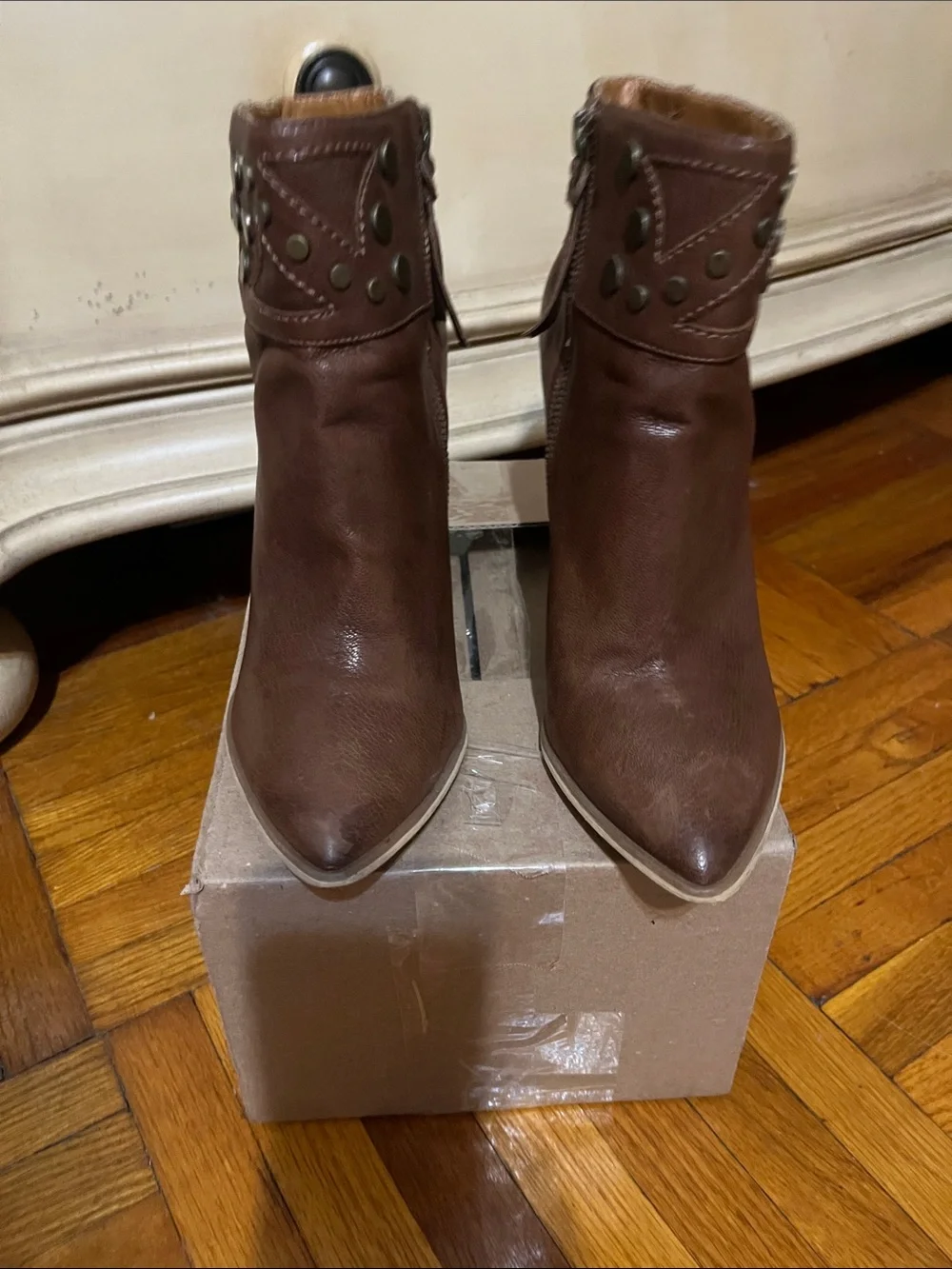 Nine West Vintage America mild wear